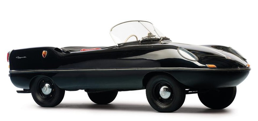 Goggomobil Dart Microcars 
http://www.bbc.com/autos/story/20130419-microcars-timeless-allure