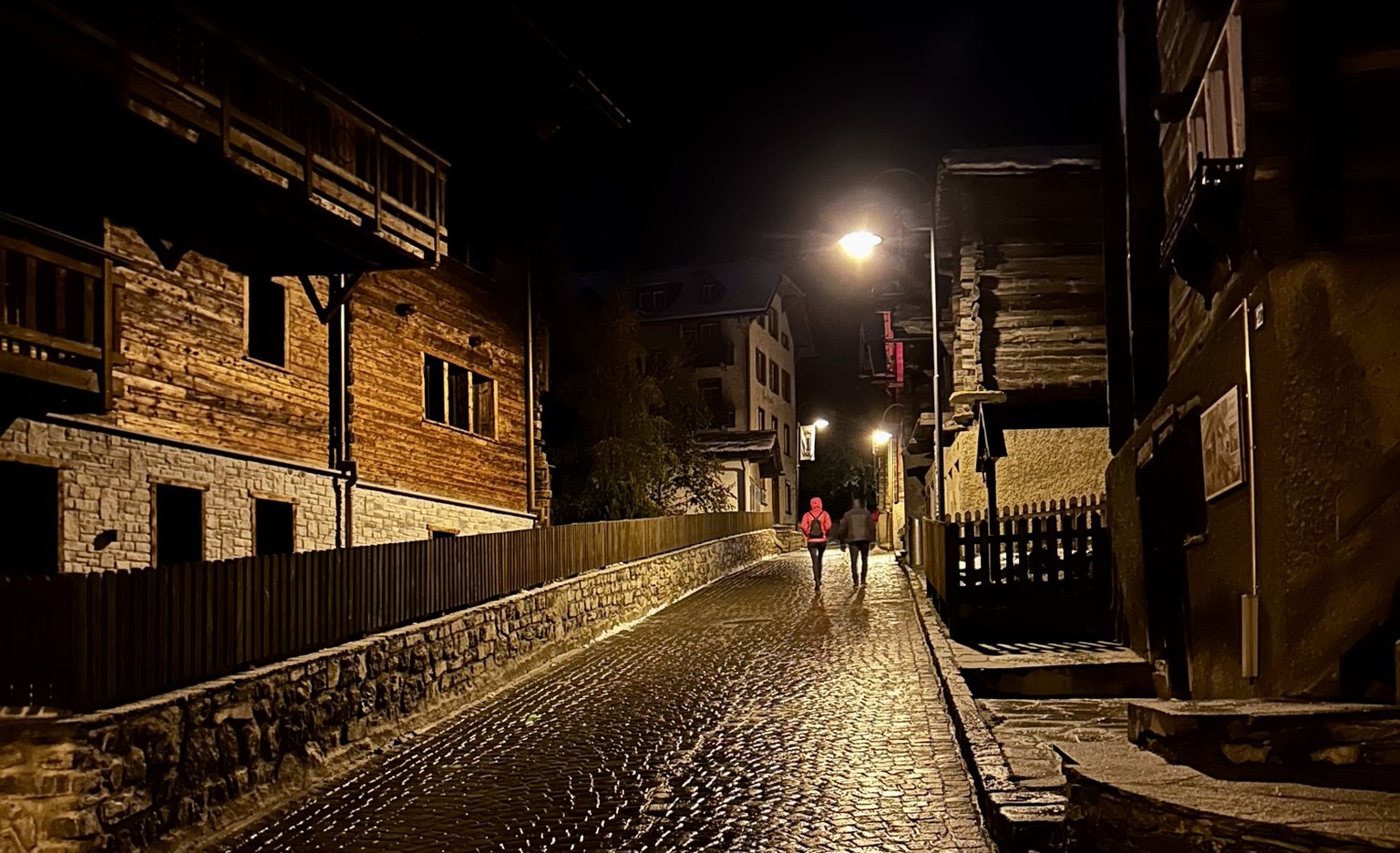 Zermatt am Donnerstag vor der Weltcup-Premiere: Es ist gespenstisch ruhig.