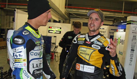 Dominique Aegerter und Tom Lüthi führen Jerez erste Gespräche als Teamkollegen.