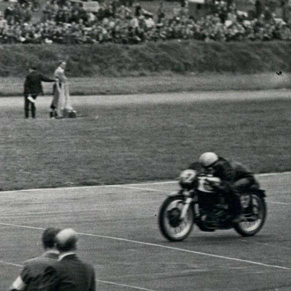 IMAGO / ZUMA Press/Keystone

Oct. 10, 1955 - 60,000 Cheer Wonder Boy Of Motor-Cycling As He Beats World Champion Geoff Duke: It was a battle of giants and a battle of motor-cycling brilliance between  ...