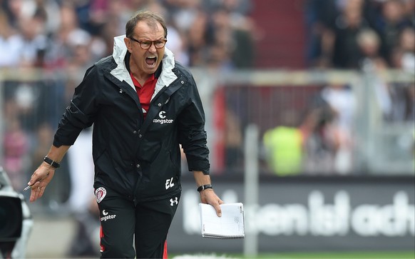 13.08.2016; Hamburg; Fussball 2. Bundesliga - FC St. Pauli - Eintracht Braunschweig; Trainer Ewald Lienen (St. Pauli) (Tay Duc Lam/Witters/freshfocus)