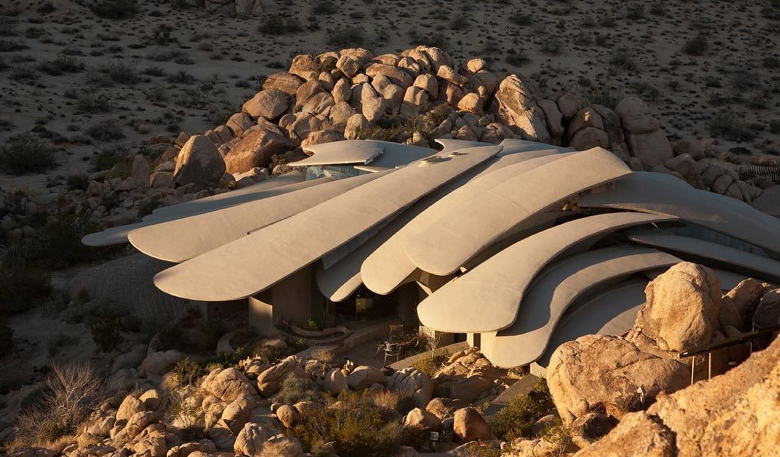 http://organicmodernestate.com/profile.php Joshua Tree Suoerschurken Haus