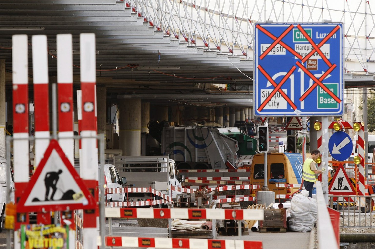 Baustelle und kein Weiterkommen: «Das Frustpotenzial bei den Automobilisten ist gross», findet Kenny Eichenberger.