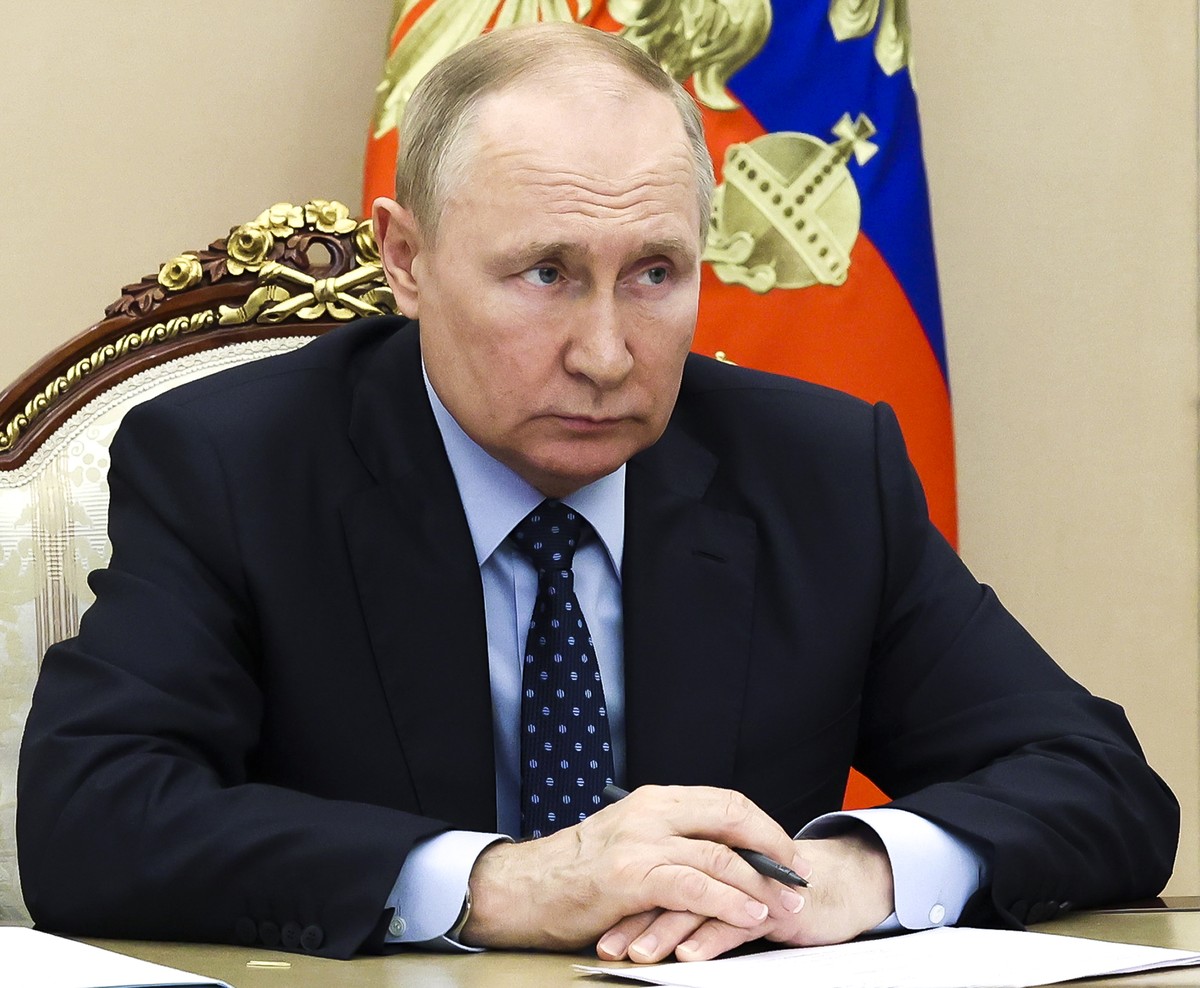 Russian President Vladimir Putin attends a cabinet meeting via videoconference in Moscow, Russia, Friday, July 8, 2022. (Mikhail Klimentyev, Sputnik, Kremlin Pool Photo via AP)