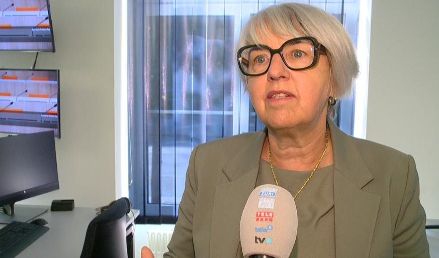 SP-Bundesrätin Elisabeth Baume-Schneider äussert sich im Interview mit TeleZüri zur Nachfolge Parmelins.