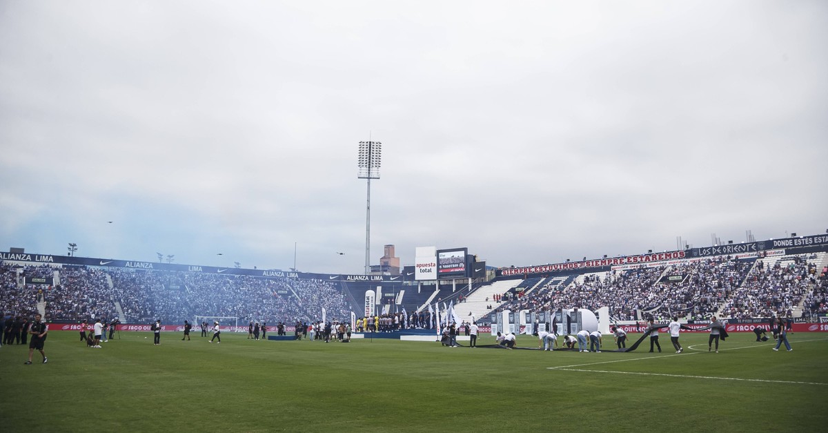 Einsturz im Stadion: Toter und Verletzte in Lima