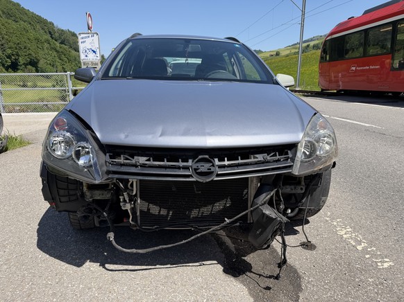 Beim Auto entstand ein Sachschaden.