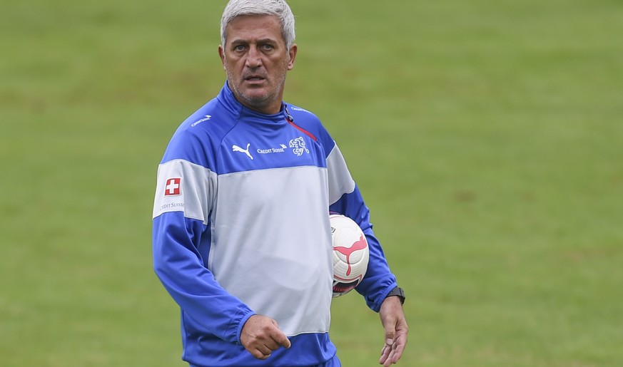 Vladimir Petkovic muss die Nati auf einigen Positionen umbauen.