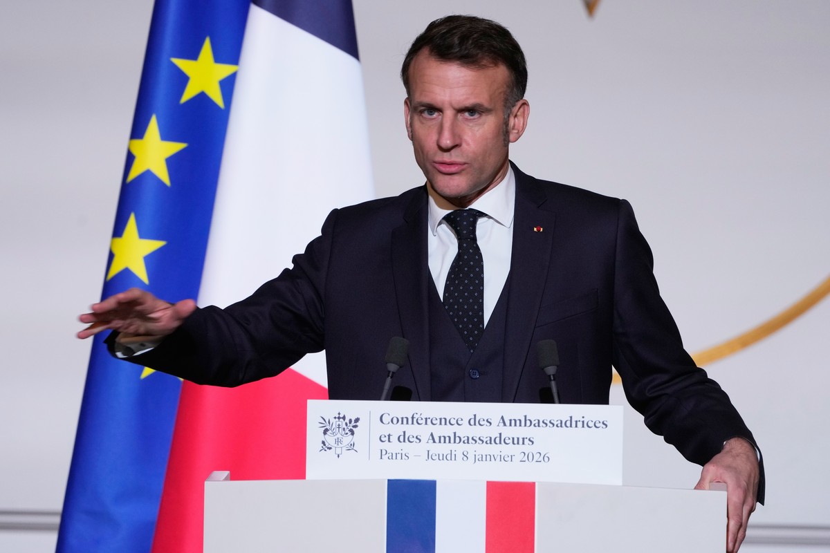 French President Emmanuel Macron delivers a speech to French ambassadors Thursday, Jan. 8, 2026 at the Elysee Palace in Paris. (AP Photo/Michel Euler, Pool)
France Macron