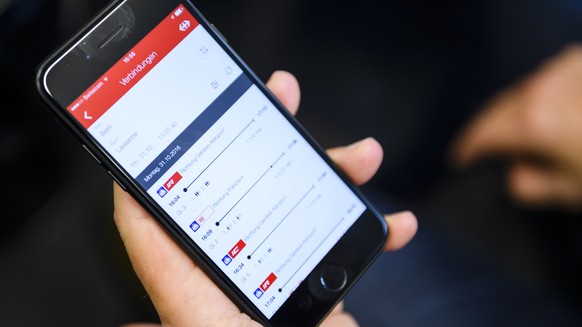 Die Mobile Community Preview App der SBB vor der Vorstellung der neuen SBB App, fotografiert am Montag, 31. Oktober 2016 in Zuerich. (KEYSTONE/Manuel Lopez)