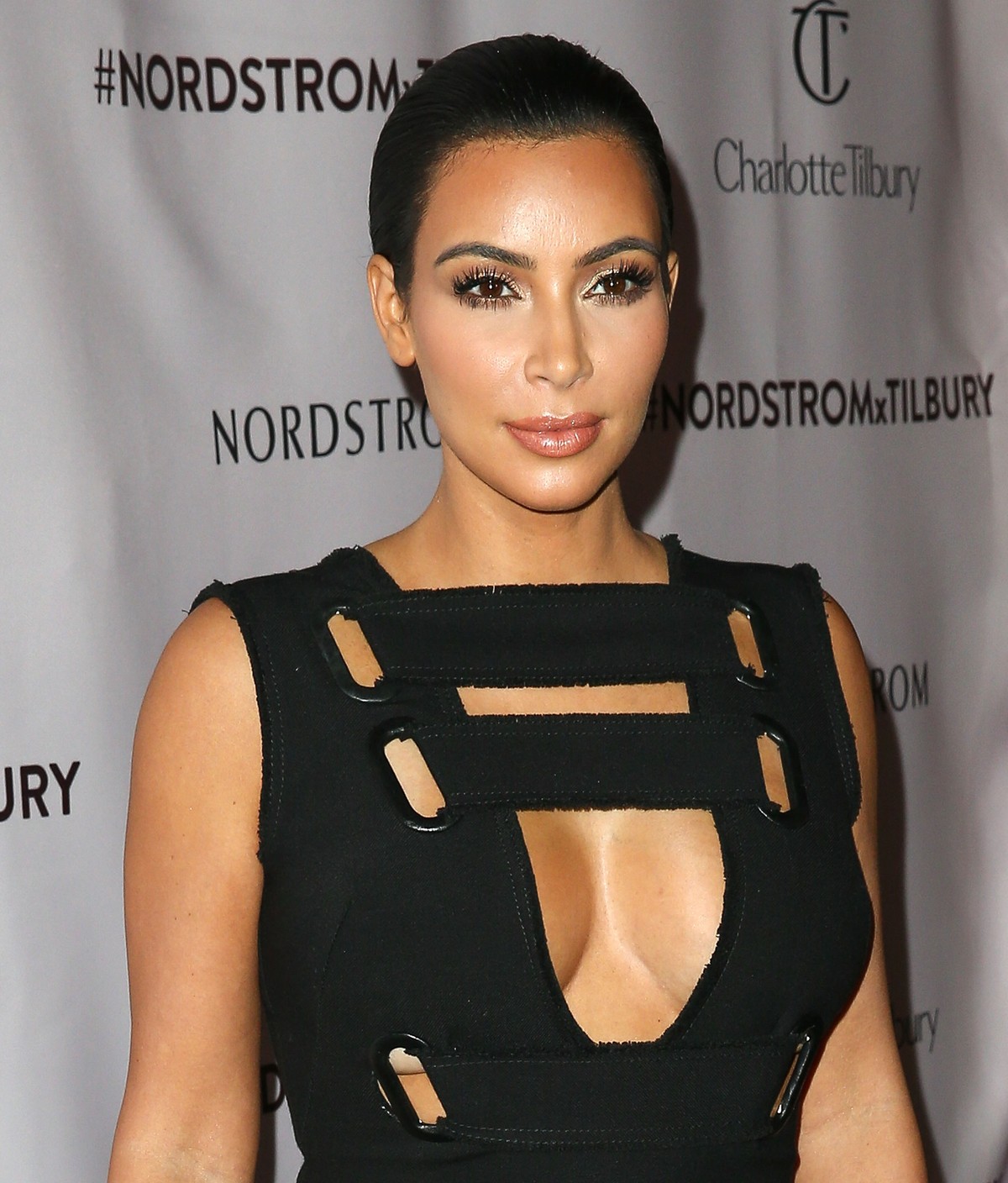 Oh, ist schon Halloween? Nein, irgendein Arbeitstag von Kim Kardashian.