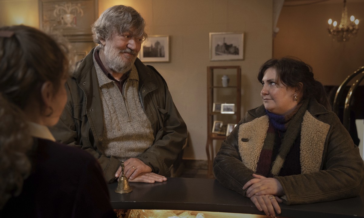 This image released by Bleecker Street shows Stephen Fry, left, and Lena Dunham in a scene from "Treasure." (Bleecker Street via AP)