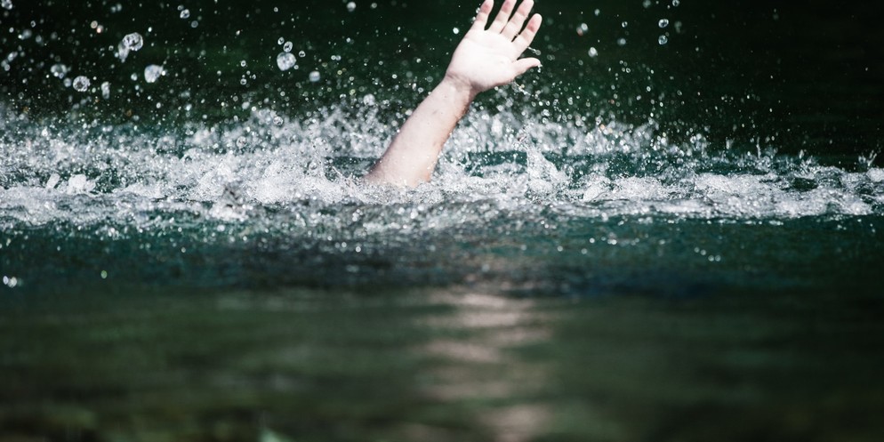 Am Freitag haben verschiedene Einsatzkräfte auf dem Bodensee die Rettung eines Schwimmers in Not trainiert. Durchgespielt wurde der Ernstfall mit dem Helikopter «Christoph Liechtenstein», der auch in  ...