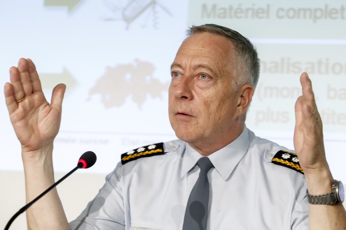 Lieutenant General Andre Blattmann, Chief of the Swiss Armed Forces, speaks to the media about the "threats and challenges of the Swiss army today", during a press conference, at the Geneva  ...
