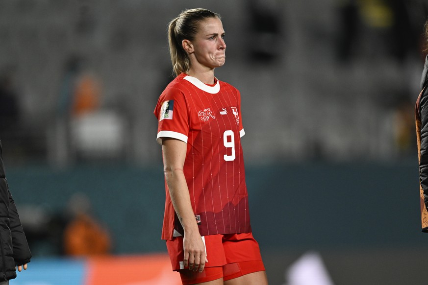 Switzerland&#039;s Ana Maria Crnogorcevic reacts as she walks from the pitch following the Women&#039;s World Cup second round soccer match between Switzerland and Spain at Eden Park in Auckland, New  ...