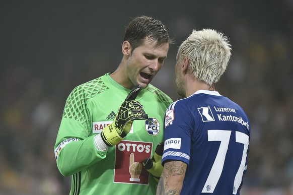 10.09.2016; Bern; Fussball Super League - BSC Young Boys - FC Luzern; (von links:) Torhueter David Zibung, Markus Neumayr (Luzern)(Martin Meienberger/freshfocus)