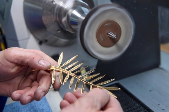 Seit 1998 fertigt Chopard die «Palme d&#039;Or», eine im Filmbusiness begehrte Trophäe.