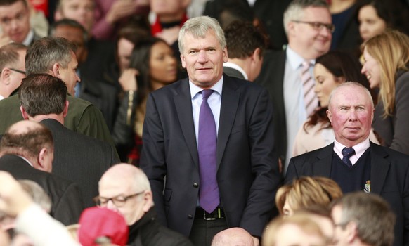 Football - Manchester United v Arsenal - Barclays Premier League - Old Trafford - 17/5/15
Former Manchester United Chief Executive David Gill in the stands
Action Images via Reuters / Jason Cairnduf ...