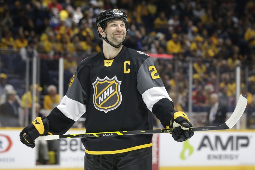 John Scott hat gut lachen: Nach seiner Auszeichnung beim NHL All-Star Game gebar seine Frau auch noch Zwillinge.