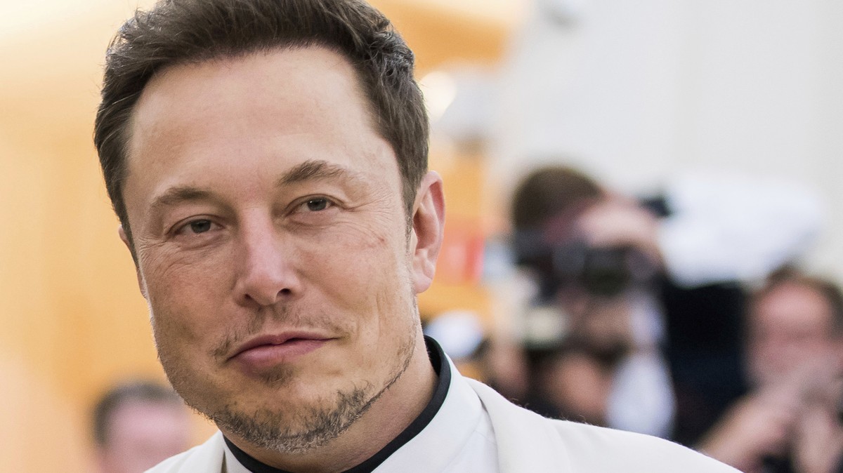 FILE - In this May 7, 2018, file photo, Elon Musk attends The Metropolitan Museum of Art's Costume Institute benefit gala celebrating the opening of the Heavenly Bodies: Fashion and the Catholic  ...