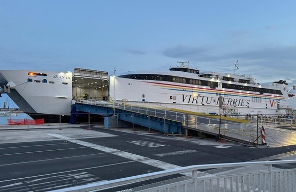 Die Fähre nach Malta.