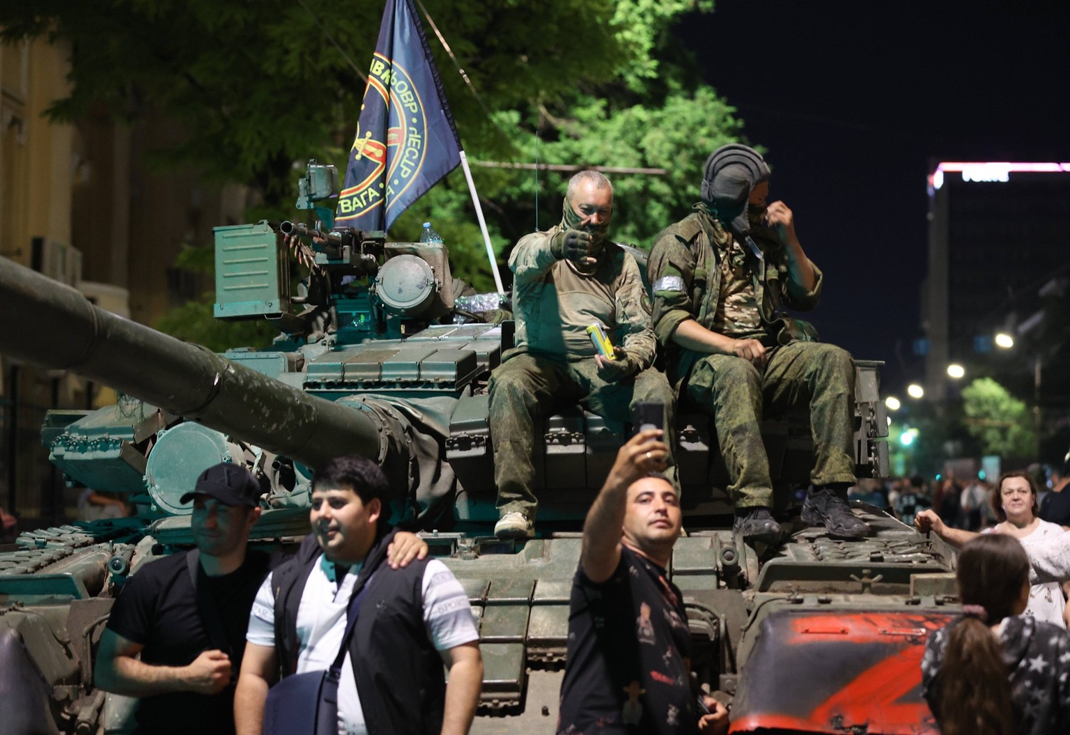 Russia: Situation in the Russian city of Rostov-on-Don RUSSIA, ROSTOV-on-Don - JUNE 24, 2023: PMC Wagner fighters are seen in a street.  Erik Romanenko/TASS/Sipa VS Rostov-on-Don Russia NOxUSExINxGERMANY ...
