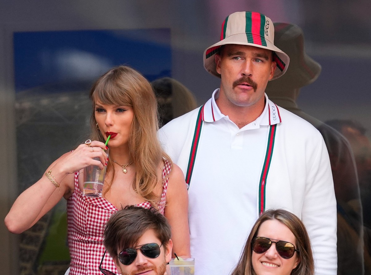 NEW YORK, NEW YORK - SEPTEMBER 08: Taylor Swift and Travis Kelce are seen at the Men's Final between Fritz and Sinner at the 2024 US Open Tennis Championships on September 08, 2024 in New York Ci ...