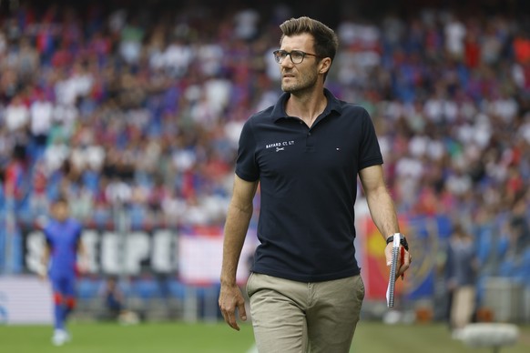 YBs Trainer Raphael Wicky vor dem Super League Spiel zwischen dem FC Basel und dem BSC Young Boys Bern, am Sonntag, 7. August 2022 im Stadion St. Jakob-Park in Basel. (KEYSTONE/Peter Klaunzer)