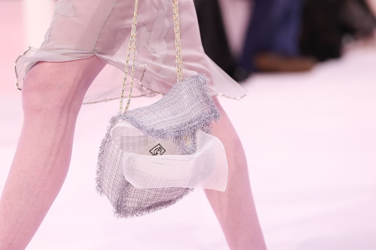PARIS, FRANCE - JANUARY 27: (EDITORIAL USE ONLY - For Non-Editorial use please seek approval from Fashion House) Models walk the runway during the Chanel Haute Couture Week Spring/Summer 2026 show as  ...