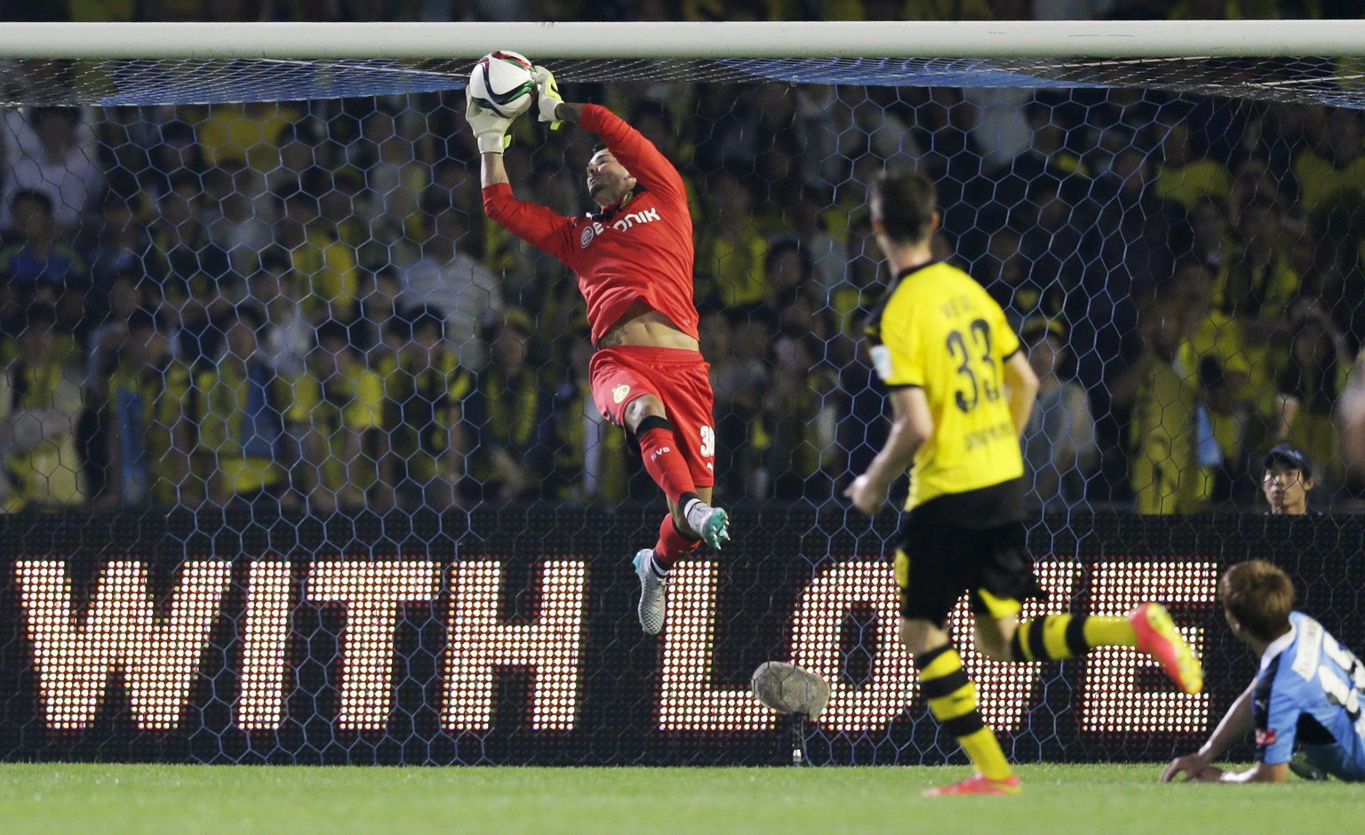 Roman Bürki feiert mit Dortmund einen 6:0-Sieg über Kawasaki Frontale.&nbsp;