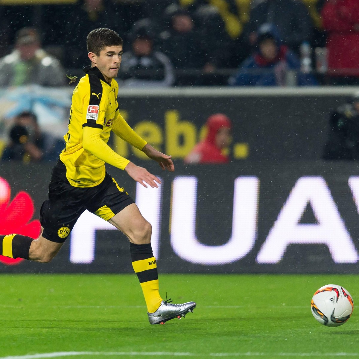 Samstag 30.01.2016, 1. Bundesliga, Saison 2015/2016, 19. Spieltag in Dortmund, BV Borussia Dortmund - FC Ingolstadt 04, Christian Pulisic (U-19 BVB) DeFodi001

Saturday 30 01 2016 1 Bundesliga Seaso ...