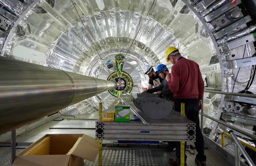 epa05825334 A handout photo made available by CERN on 02 March 2017, showing works in progress to upgrade the Compact Muon Solenoid or CMS that is part of CERN’s Large Hadron Collider. CERN officials  ...