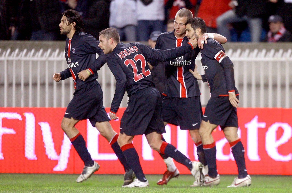 Bildnummer: 02525493 Datum: 13.12.2006 Copyright: imago/PanoramiC
Torjubel Paris St. Germain, v.re.: Pauleta, David Rozehnal und Sylvain Armand - PUBLICATIONxNOTxINxFRAxITA (pan17821); Pedro Miguel, V ...