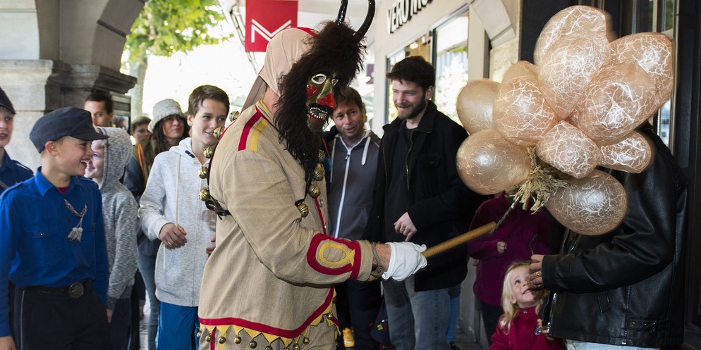 Der Fulehung sorgt mit Söiplatere und Schyt für Ordnung in Thun.