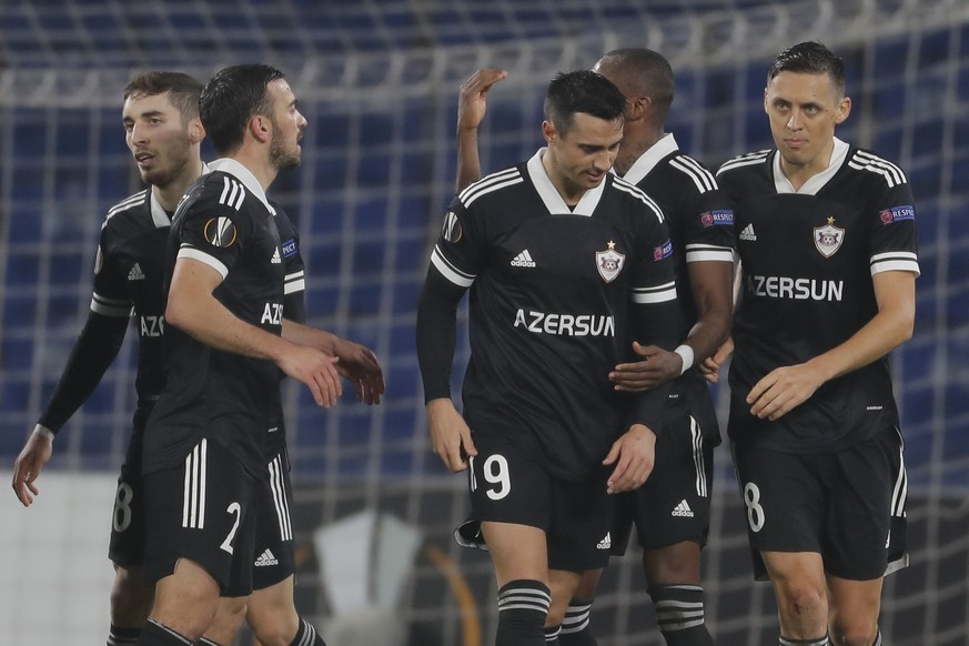 Qarabag&#039;s Jaime Romero, center, celebrates after scoring his side&#039;s opening goal during the Europa League group I soccer match between FK Qarabag and Maccabi Tel-Aviv at the Fatih Terim Stad ...