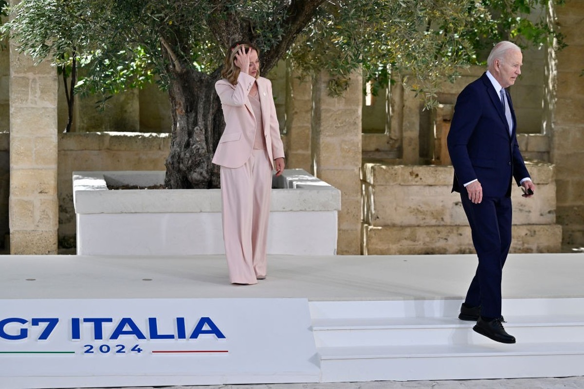 FASANO, ITALY - JUNE 13: Italy's Prime Minister Giorgi Meloni greets President of France Emmanuel Macron during the first day of the G7 meeting at Borgo Egnazia resort, on June 13, 2024 in Fasano ...