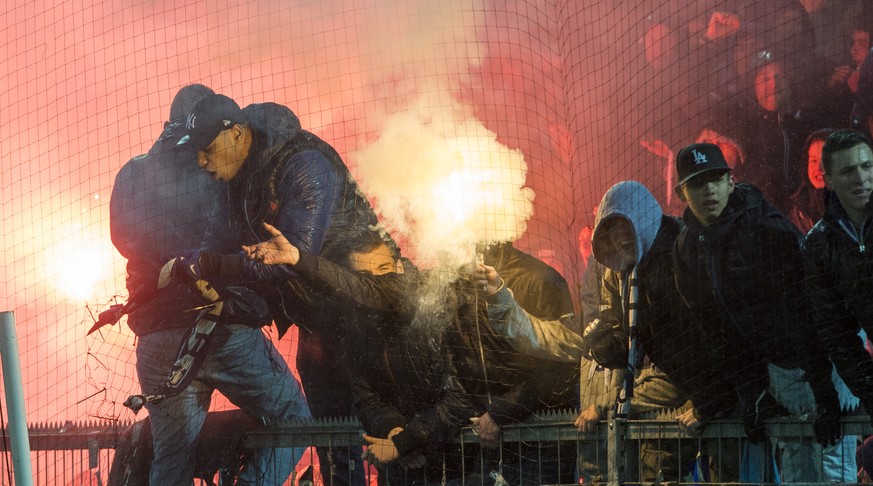 FCZ-Fans beim Auswärtsspiel auf dem Brügglifeld im Februar 2014.