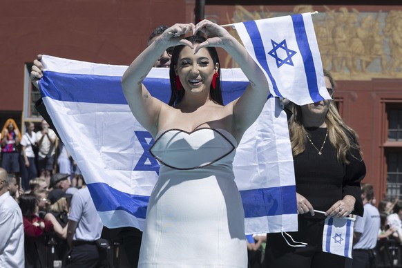 Israel&#039;s Yuval Raphael poses for a photo, during the opening ceremony of the 69th Eurovision Song Contest, in Basel, Switzerland, Sunday, May 11, 2025. (Peter Schneider/Keystone via AP)
Switzerla ...
