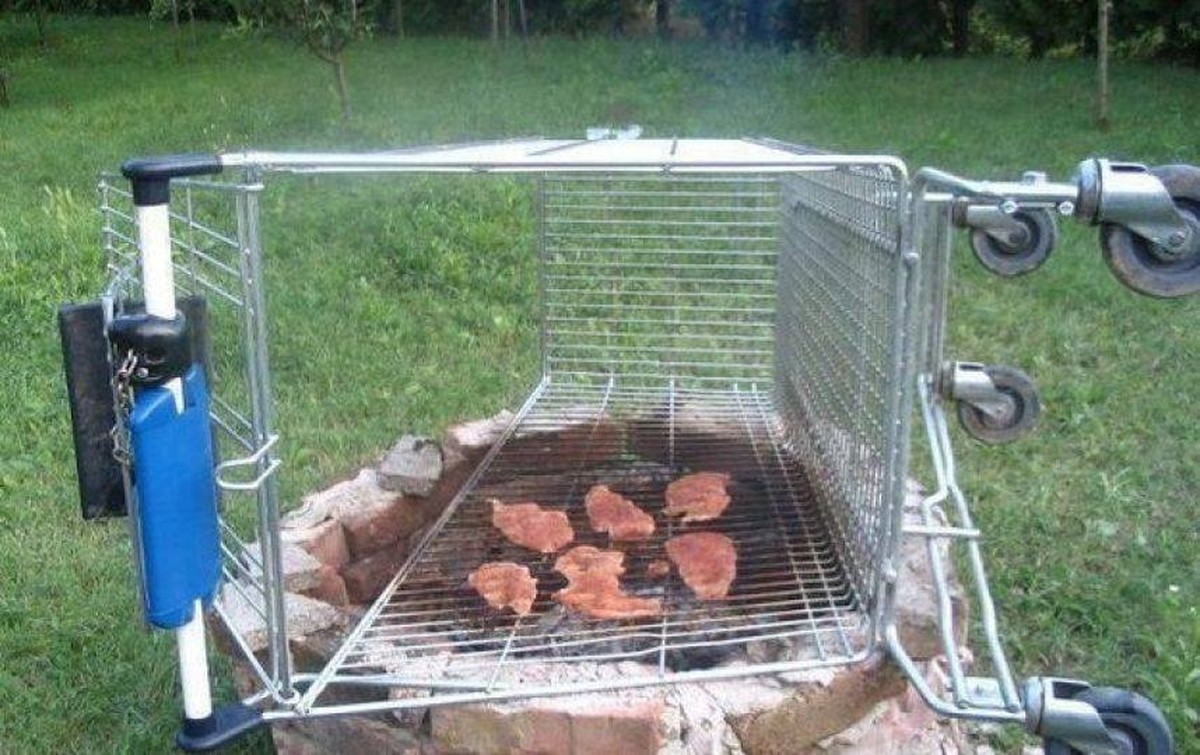 Grill aus Einkaufswägeli