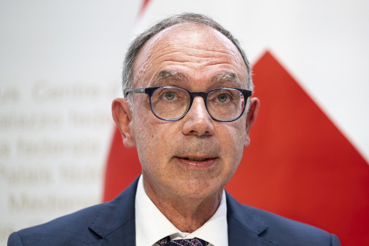 Andrea Arcidiacono, designierter Vizekanzler und Bundesratssprecher, spricht waehrend einer Medienkonferenz zur Bekanntgabe der Ernennung des Vizekanzlers und Sprechers des Bundesrates, am Freitag, 20 ...