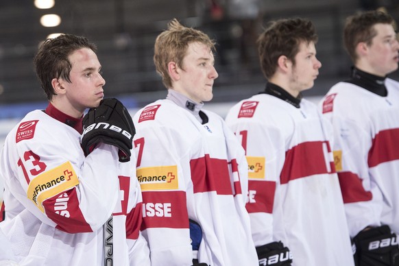 Kanada schnappt sich WM-Bronze – der Schweizer U18-Nati steht die Enttäuschung ins Gesicht geschrieben.