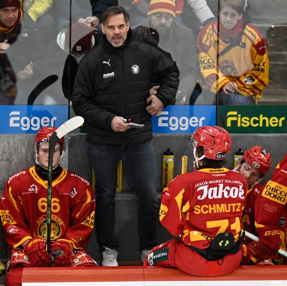 Tigers Head Coach Thierry Paterlini, beim Eishockey Play-In Runde 1 der National League, zwischen den SCL Tigers und dem EHC Kloten, am Dienstag, 4. Maerz 2025, in der Emmental Versicherung Arena in L ...