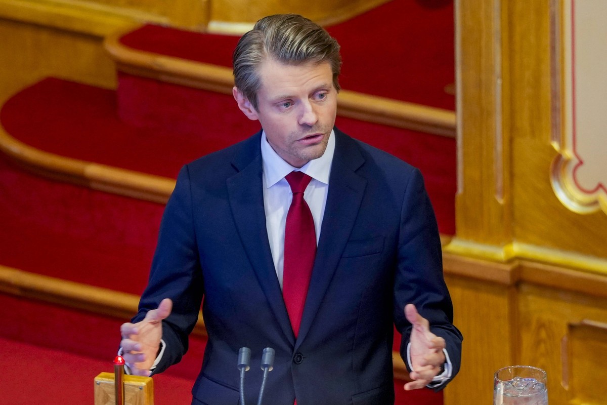 Sporretimen pa Stortinget Oslo 20260211. Peter Frolich H under den muntlige sporretimen pa Stortinget onsdag. Foto: Amanda Pedersen Giske / NTB Oslo Norge nrNflNZepxk EDITORIAL USE ONLY Ref:_POLnrNflN ...