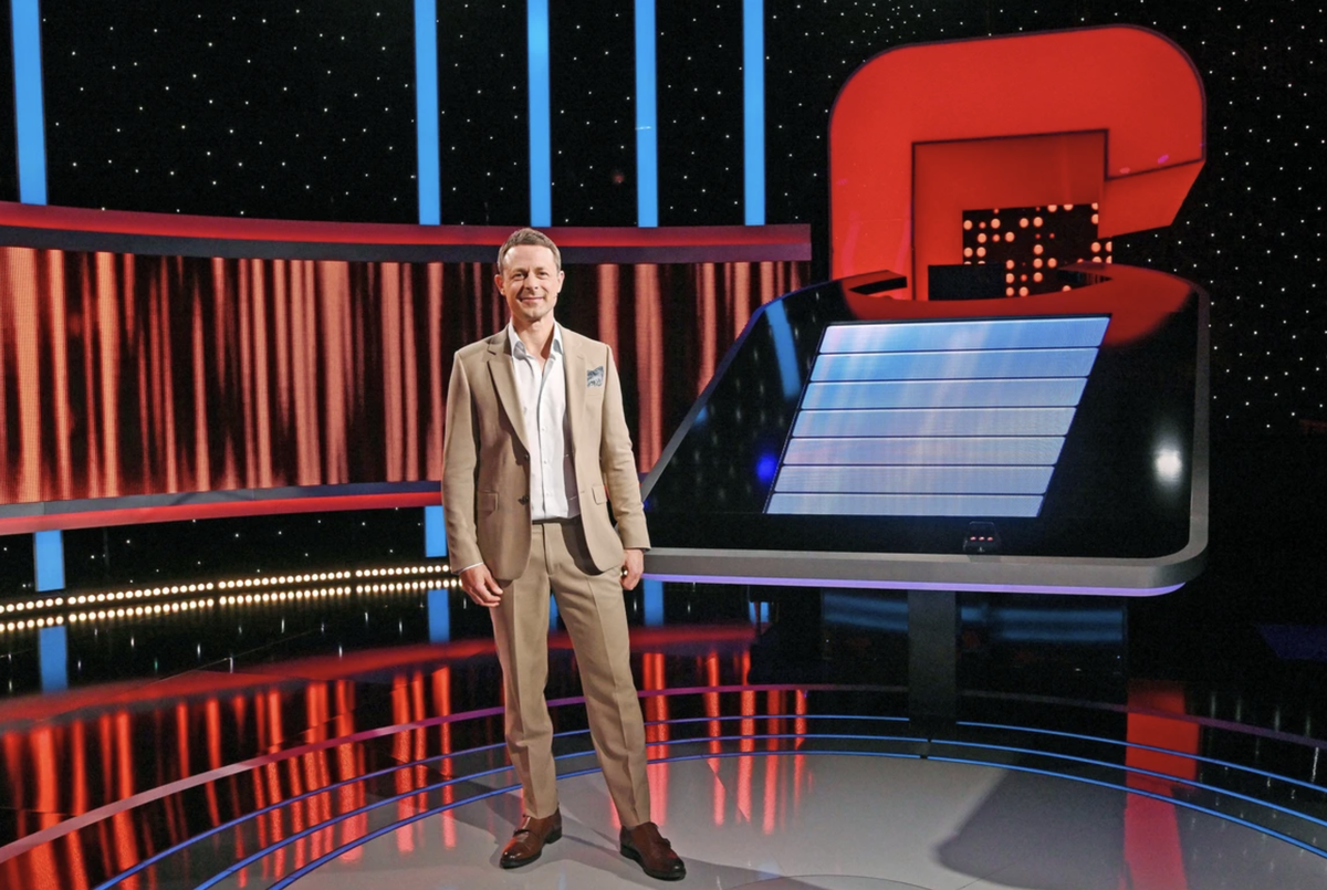 Alexander Bommes führt traditionell durch die ARD-Sendung.