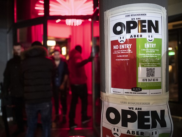 Die Konferenz der Schweizer Gesundheitsdirektorinnen und -Direktoren empfiehlt, in Bars und Clubs eine Ausweispflicht einzuführen. (Symbolbild)