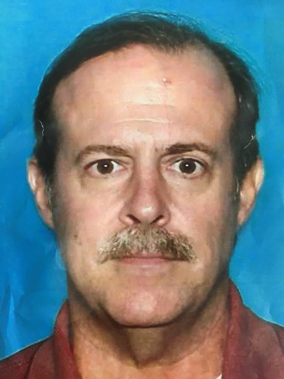 epa06922661 A handout photo made available on 01 August 2018 by the Houston Police shows Joseph James Pappas, 62, who is suspected of allegedly murdering Dr. Mark Hausknecht, a former doctor of George ...