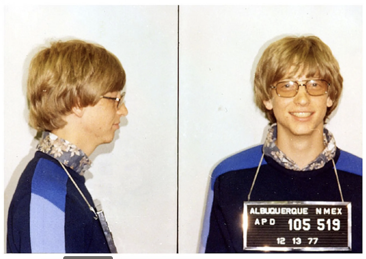 Bill Gates avait 20 ans en 1975. Et son arrestation par la police d'Albuquerque ne l'avait manifestement traumatisé.