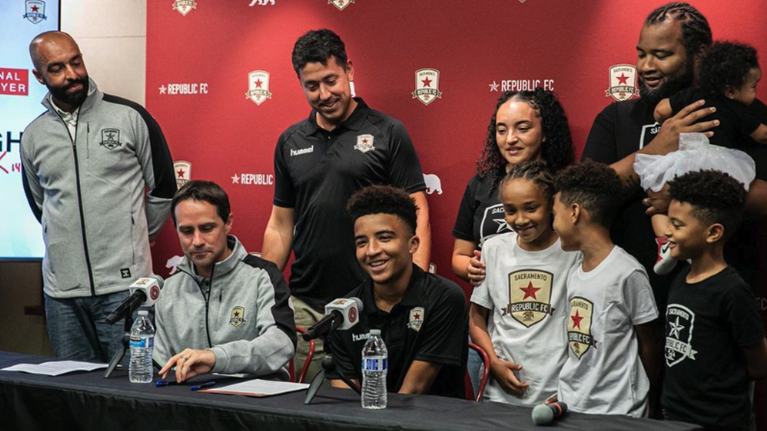 Da&#039;vian Kimbrough erstes Training mit den Profis des Sacramento Republic FC