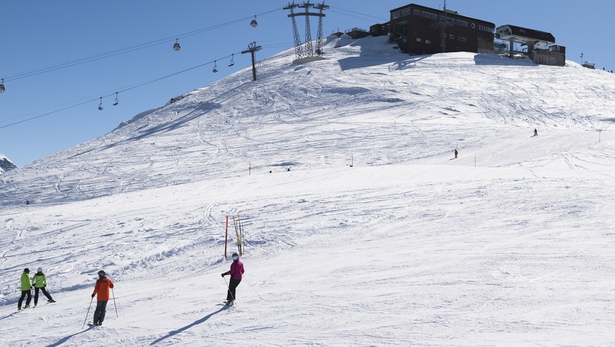 Blick auf die Bergstation des Maschgenkamms, im Skigebiet Flumserberg, am Donnerstag, 10. Maerz 2016, in Flumserberg. (KEYSTONE/Gian Ehrenzeller)