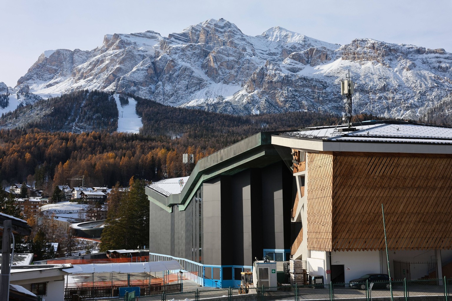 251123 -- CORTINA D AMPEZZO, Nov. 23, 2025 -- This photo taken on Nov. 22, 2025 shows the Cortina Curling Olympic Stadium in Cortina D Ampezzo, Italy. Located in Italy s northern region of Veneto, Cor ...